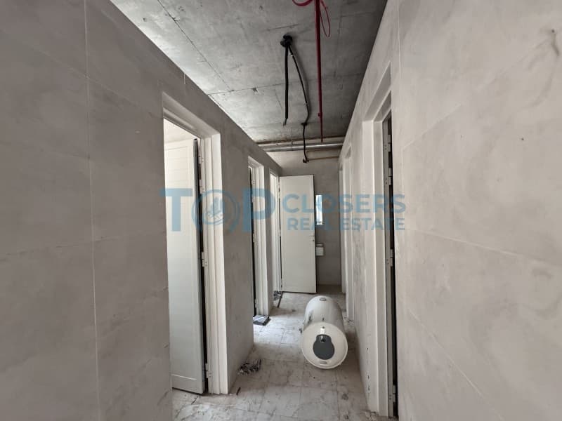 Brand New| Perfect Location | Tenancy Contract - Image 2