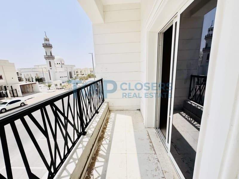 Brand New| Basement Parking | Built in Wardobes - Image 1