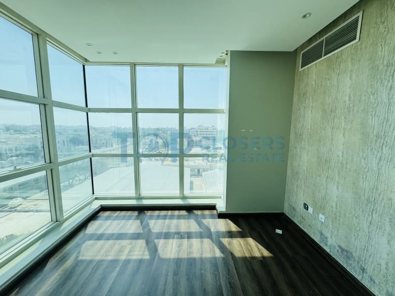 Walking Distance to Al Ain Mall | Free AC | Elevator - Image 4