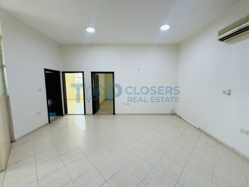 Prime Location | Near Dubai Exit | Spacious | Clean - Image 2