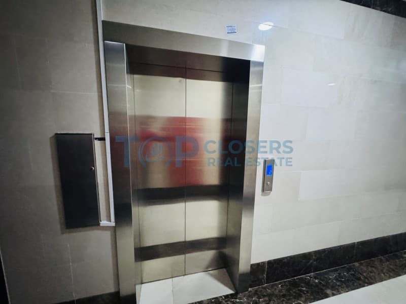 School Zone | Near Co-op | Elevator | Wardrobe | Clean - Image 3