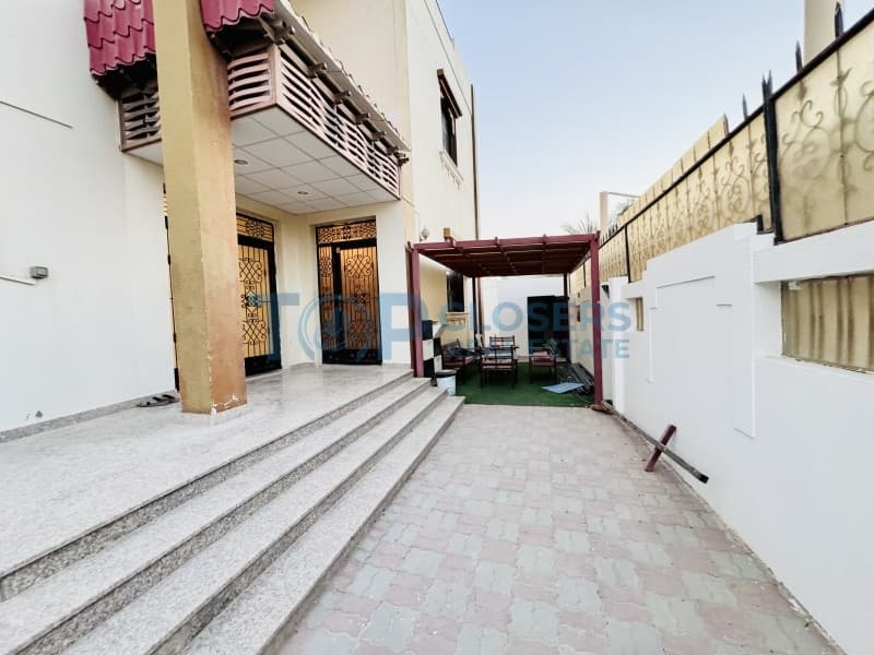 Separate Villa | All Master Bedrooms | Shaded Parking - Image 2