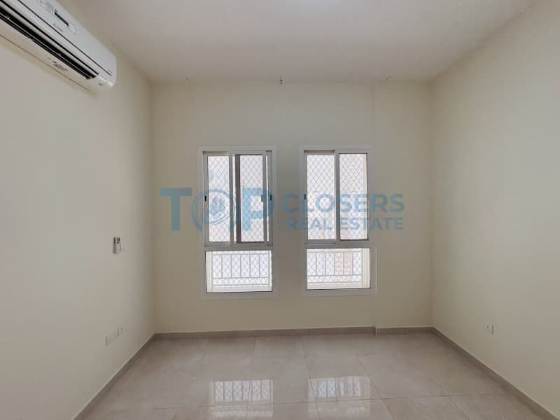 Near Al Ain Co-op | Clean & Bright |Basement Parking - Image 2