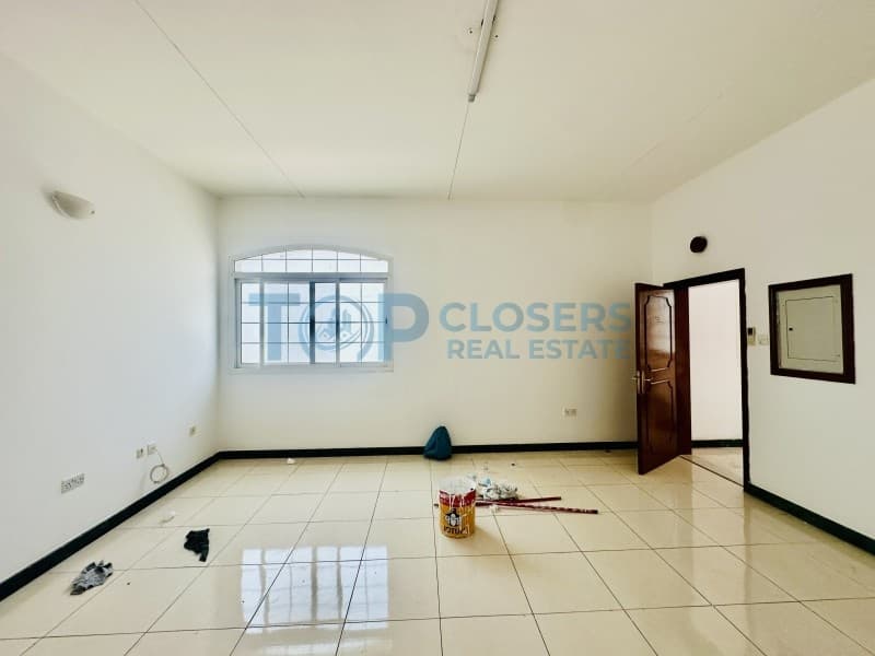 Spacious 1 Br | Ready to Move | 6 Payments - Image 3