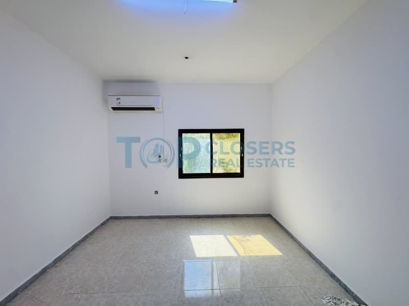 Near Dubai Exit | Huge Balcony | Spacious | Clean - Image 4