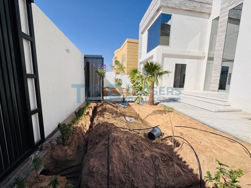 Brand New| Moderen Design | Back Yard - Image 2