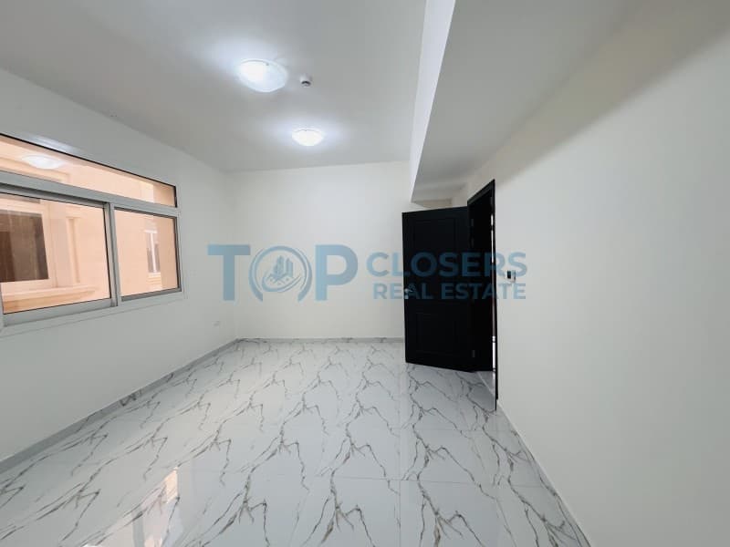 Community View| Neat & Clean | Maid,s Room - Image 2