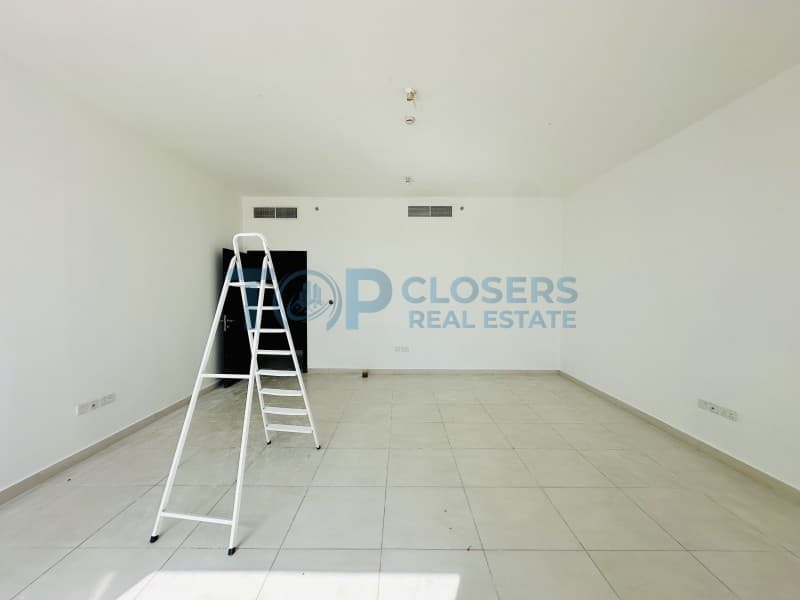 Spacious 3Br | Modern Finishing | Near to Tawam - Image 2