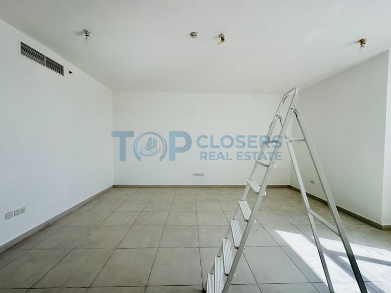 Spacious 3Br | Modern Finishing | Near to Tawam - Image 4