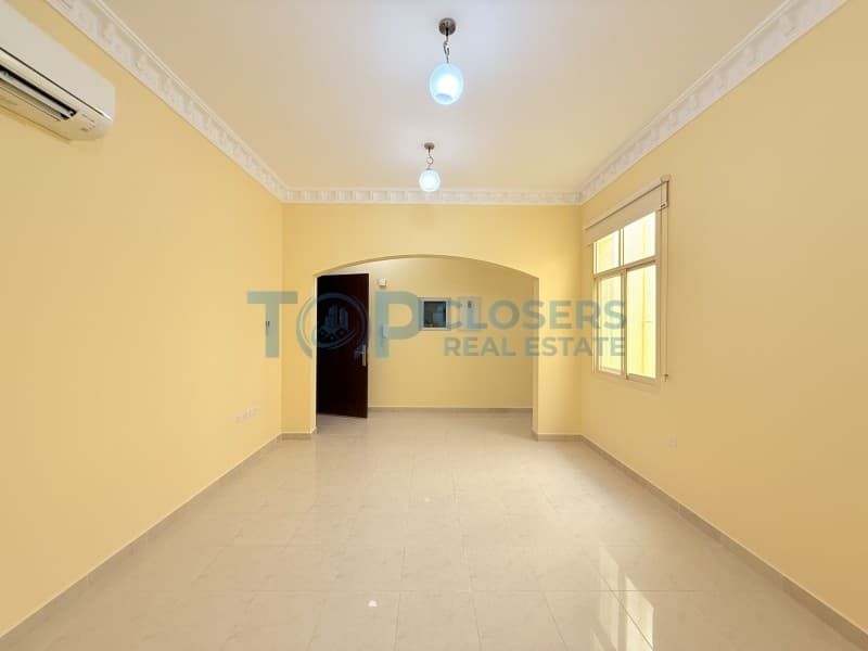 Spacious Apartment | Elevator | Furnished Kitchen - Image 2