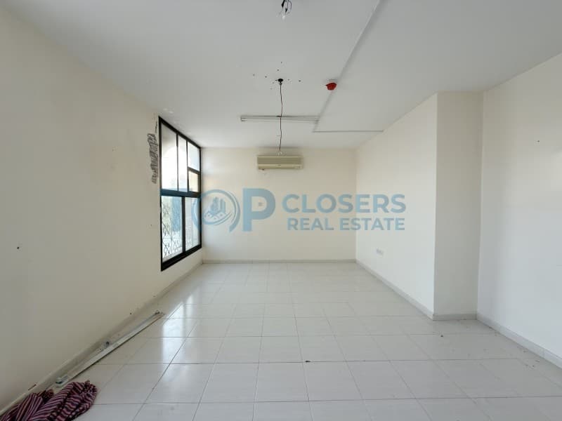 First Floor Private Entrance 3Br | Near to Schools - Image 2