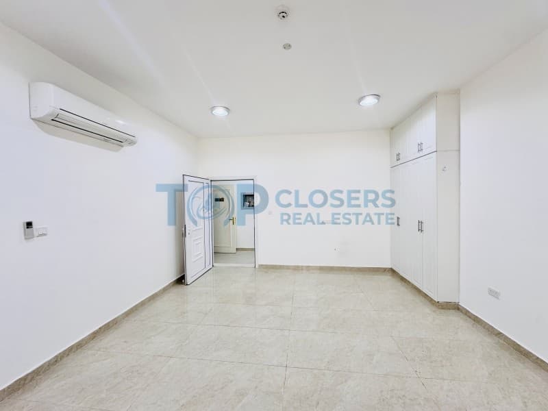 Prime Location | Basement Parking | Wardrobes - Image 2