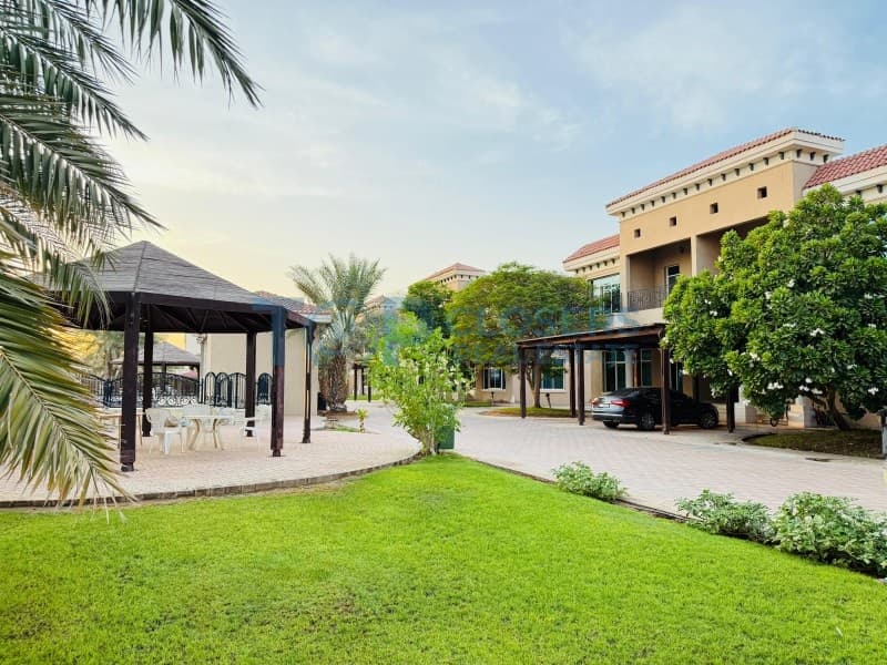 4 Master Br| Shared Swimming & Gym |Prime Location - Image 2