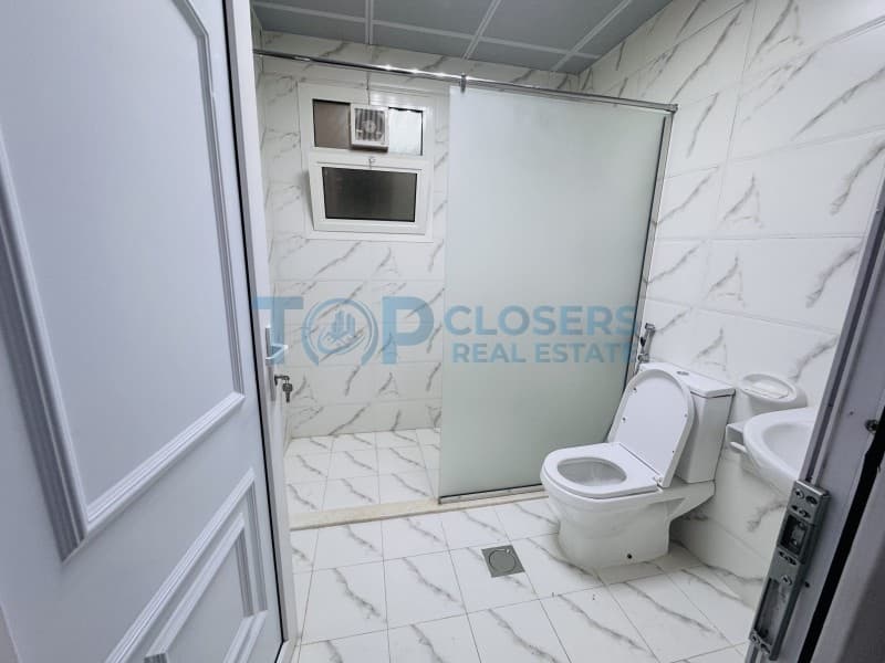 Prime Location | Basement Parking | Wardobes - Image 4