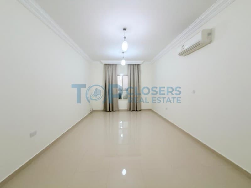 Modern and Luxurious Villa Near Brighton College - Image 3