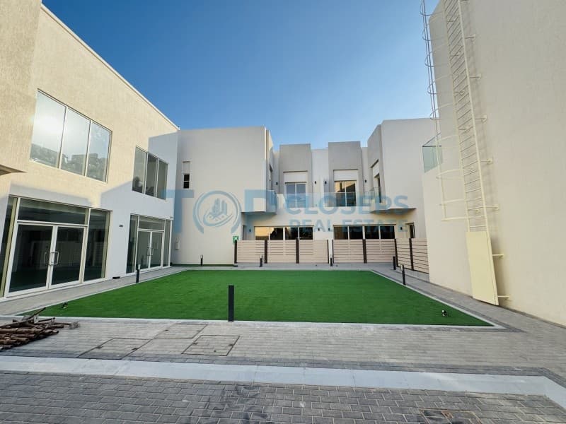 Flexible Payment | Prime Location | 5 Br Brand New - Image 2