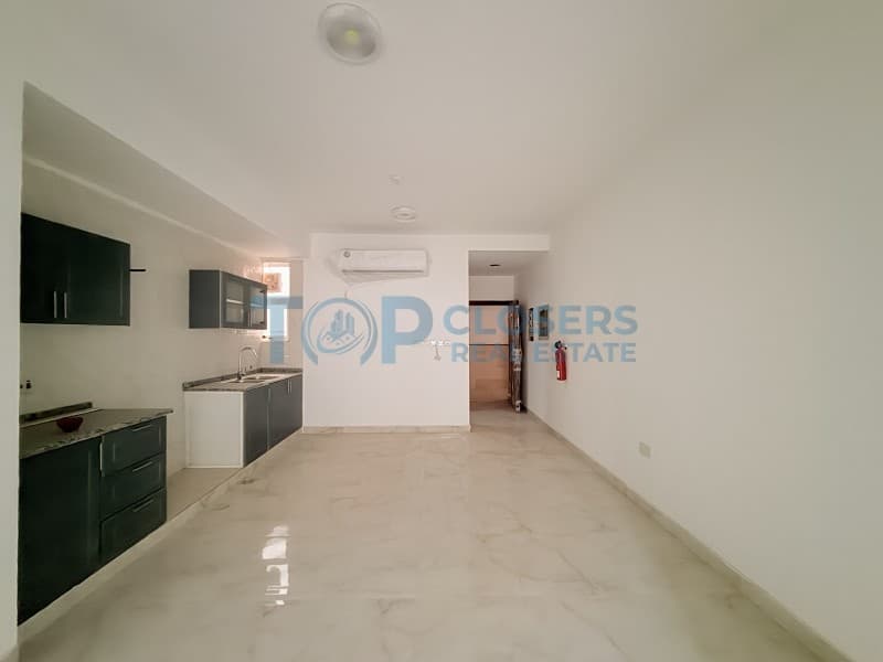 Brand New | Near to Mall | 4 payments - Image 2