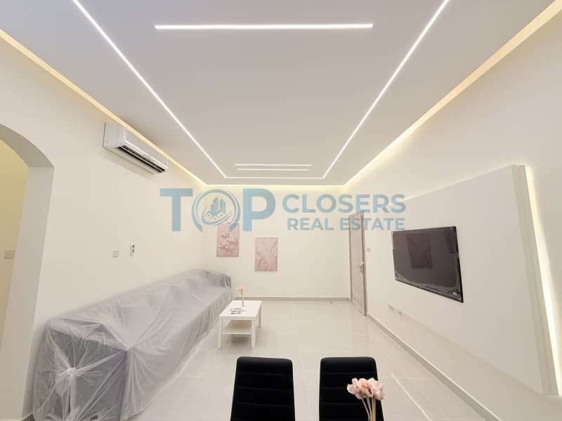 Luxury Fully Furnished Apartment| 12 Payments - Image 1