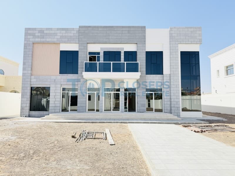 New Villa Ready to Move | Prime Location|Balcony - Image 1