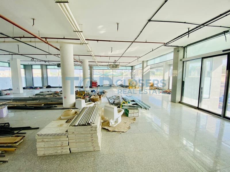 Brand New Show room| Great Location| Must See - Image 2