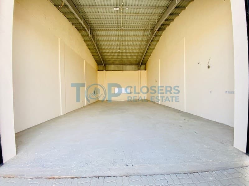 Great Location | Main Street | Free Parking - Image 3