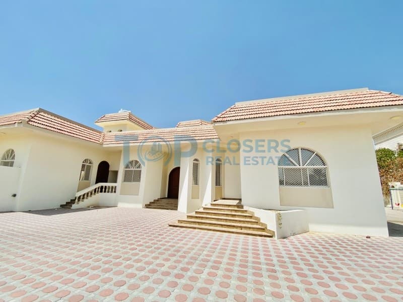 Ground Floor Villa| Big Front Yard |Shaded Parking - Image 1