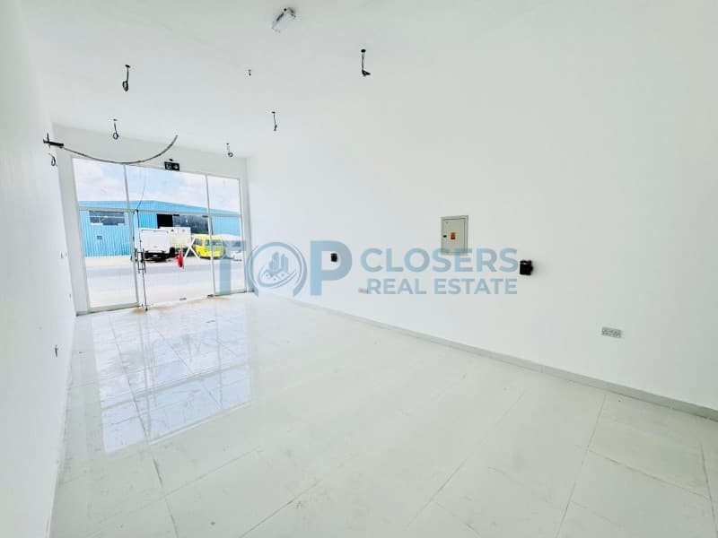 Great Location| Brand New| Ready To Move - Image 3