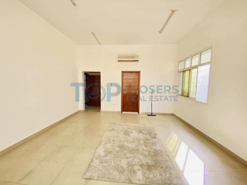 Monthly Studio|Prime Location| Covered Parking - Image 1