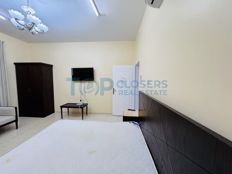 Prime Location | included Electricity and Water, Wifi - Image 4