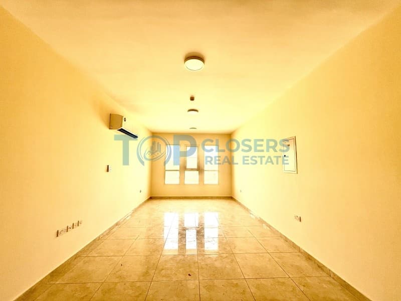 Neat N Clean | Ready To Move | Prime Location - Image 2
