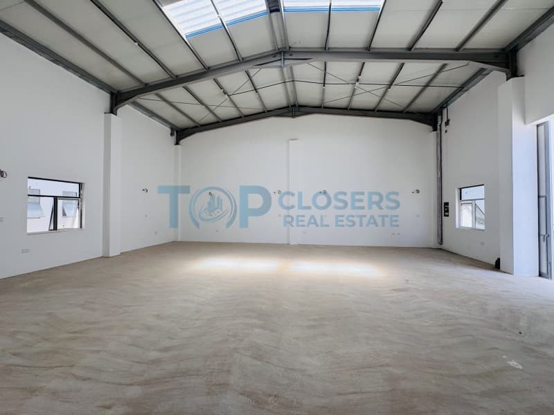 Great Location | Tenancy Contract | Free Parking - Image 3