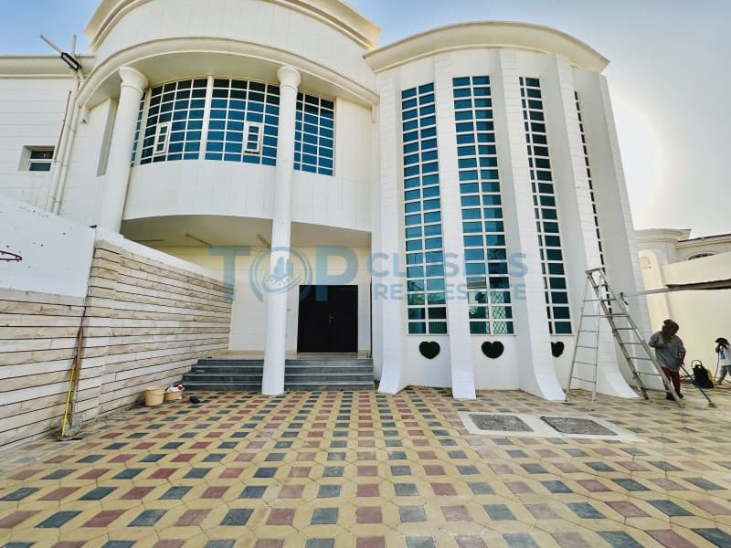 4Br Duplex Villa | Bright & Clean| Near to Airport - Image 1