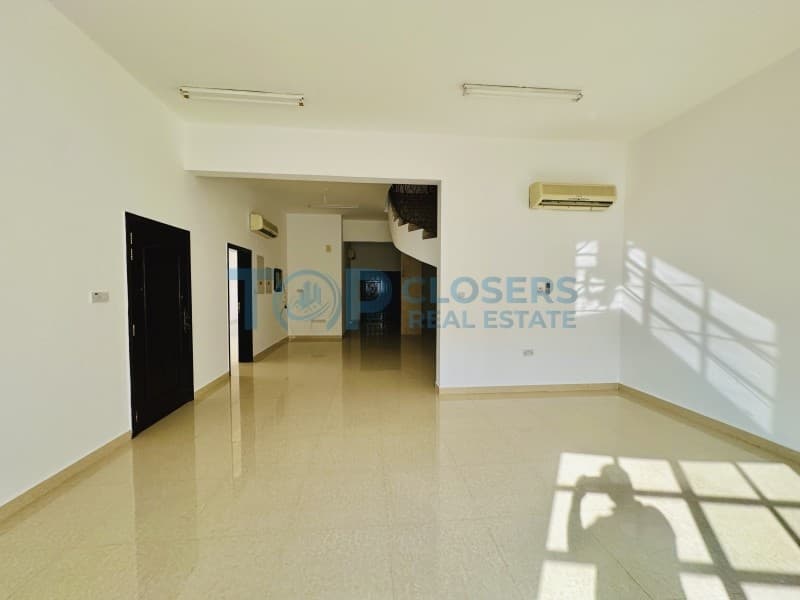4Br Duplex Villa | Bright & Clean| Near to Airport - Image 4
