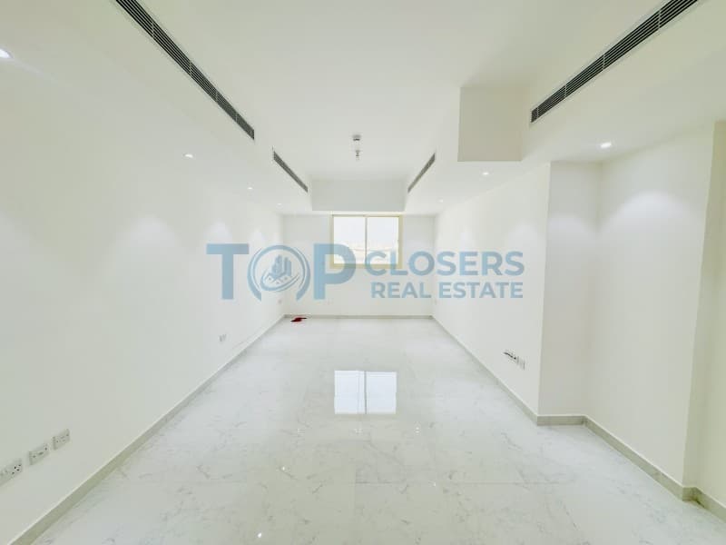 Near To Tawam | 2nd Tenant | Bright | Spacious - Image 1