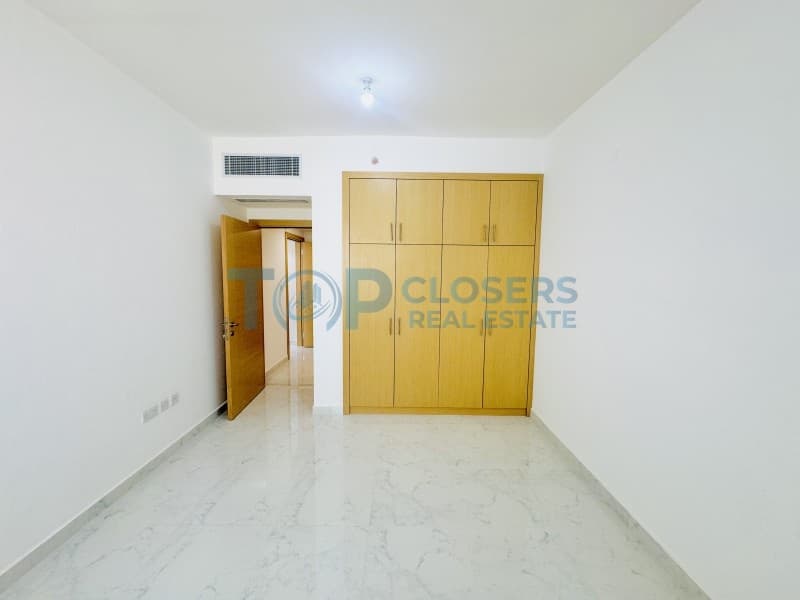 Near To Tawam | 2nd Tenant | Bright | Spacious - Image 2