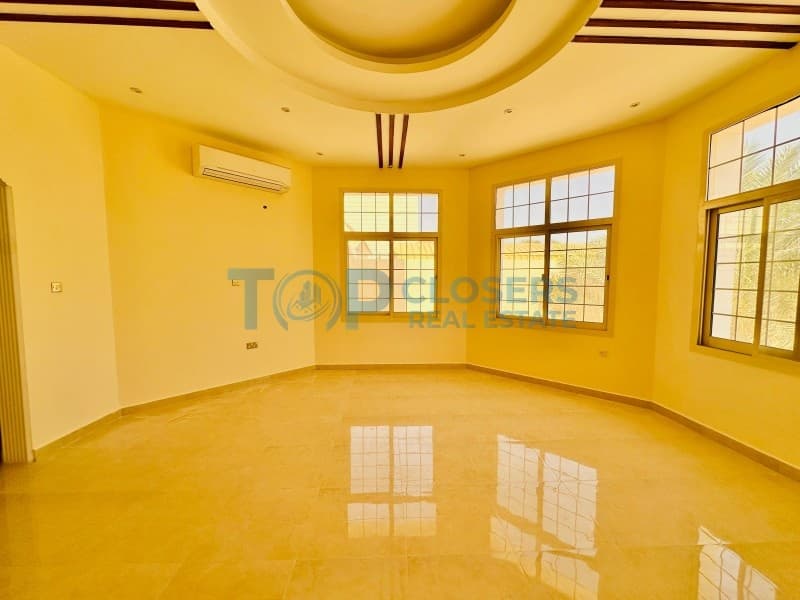 6 Br Beautiful Villa | Ready to Move | Must see - Image 2