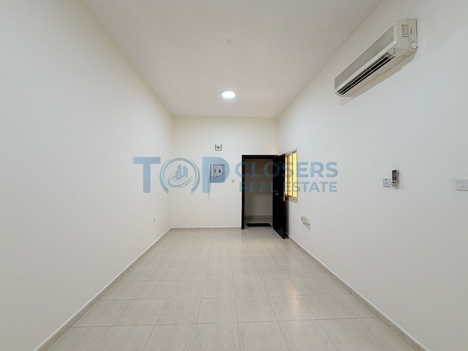Neat N Clean 2 Br | Ready to Move | Covered Parking - Image 2