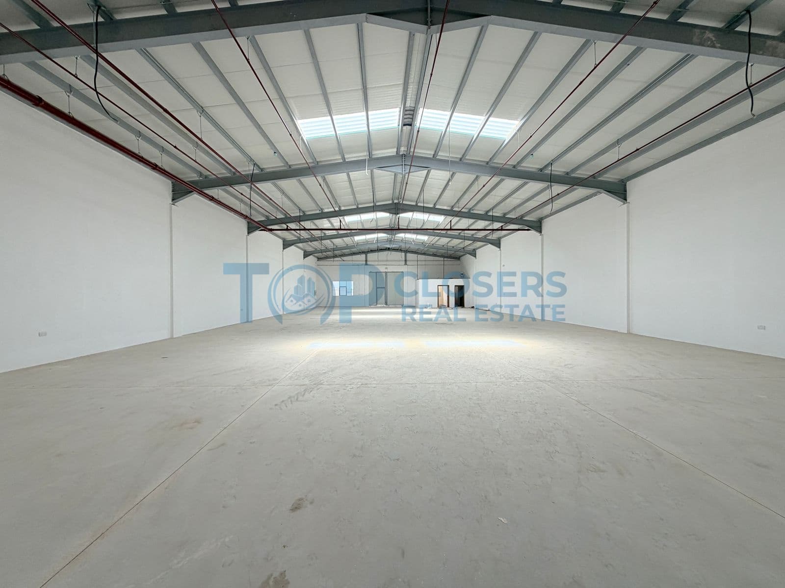 Brand New 600SQM Warehouse in Sharikat Al Ain | Multi Purpose - Image 3
