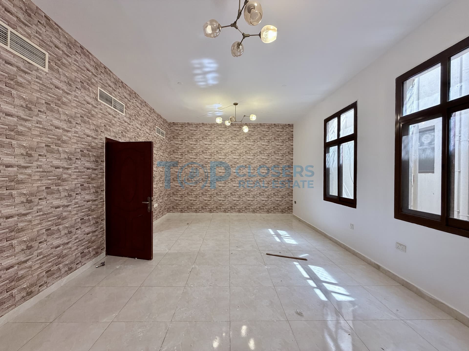Spacious 3 Br | Near Schools | Balcony | Elevator - Image 1