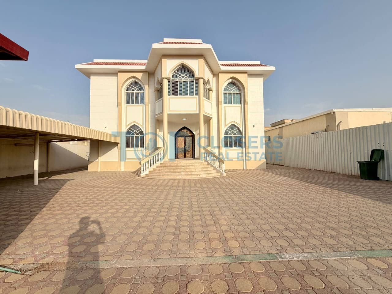 Neat n Clean & 7 Master Br Private Villa| Big Yard - Image 1