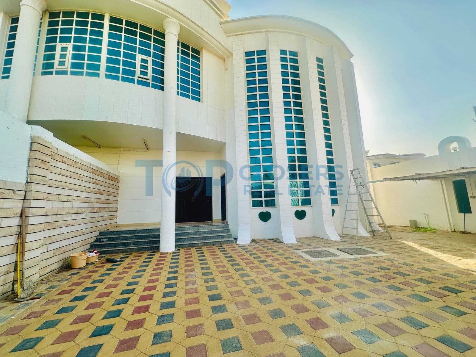 Neat N Clean 4Br Duplex Villa | Private Entrance - Image 1