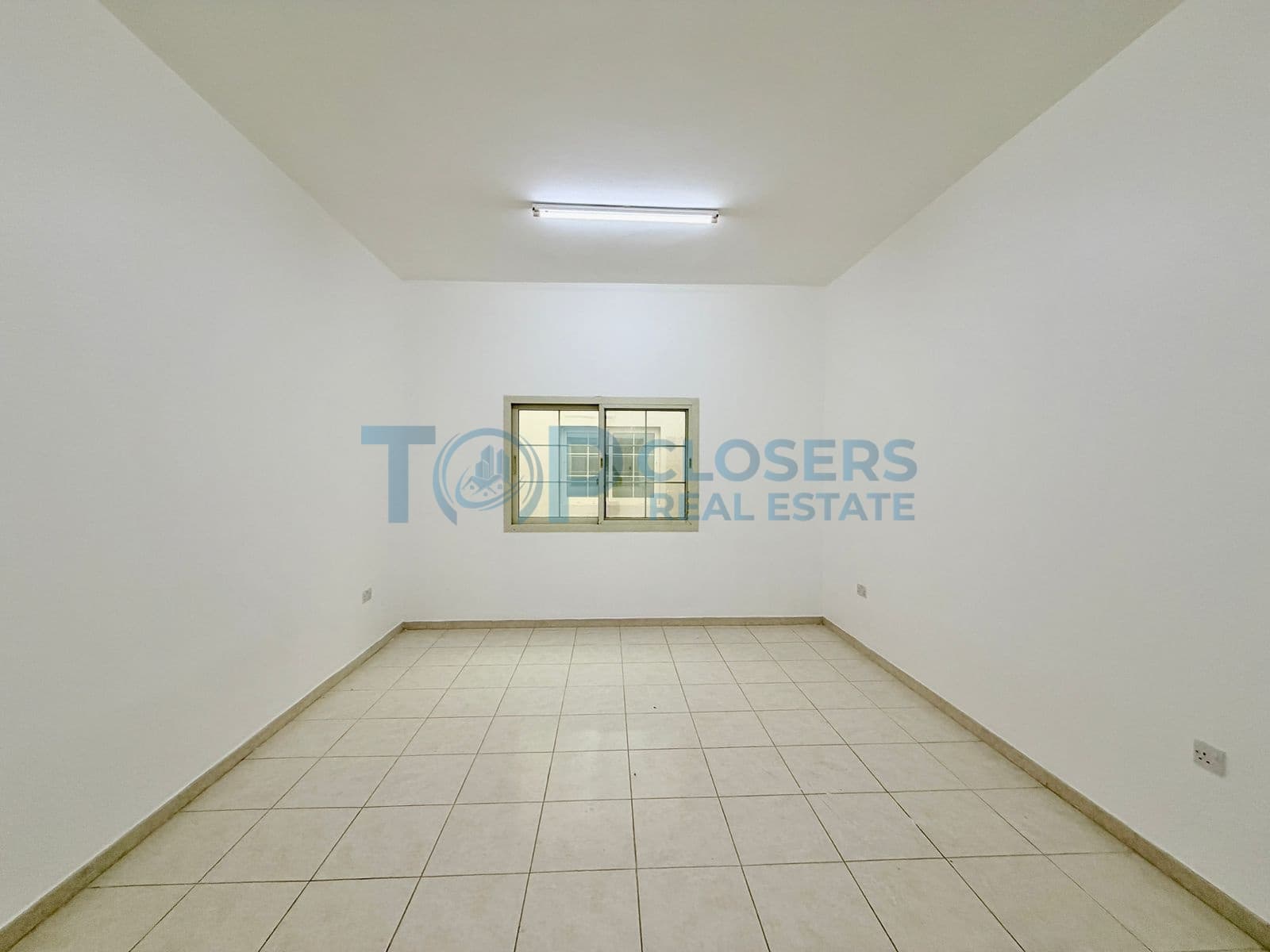 Neat N Clean 2Br | First Floor | Balcony | Near UAEU - Image 1
