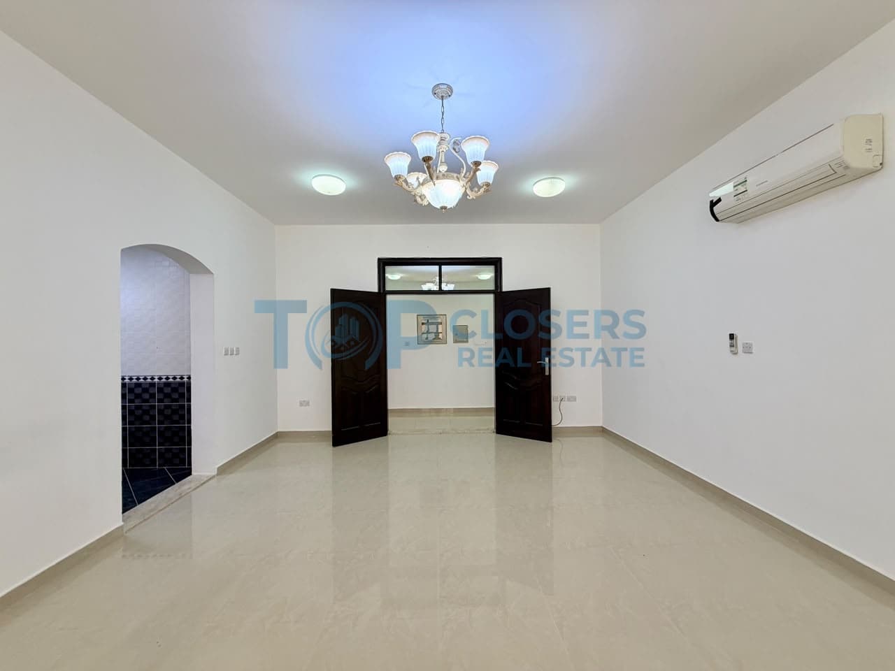 Spacious 4 Master Br | Ground Floor | No tawtheeq - Image 2