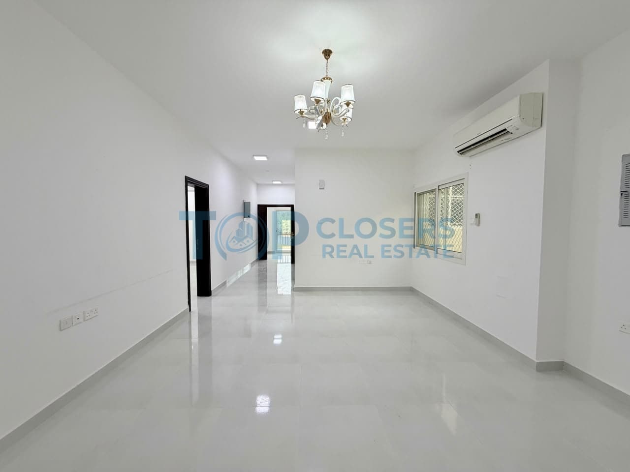 Fully Renovated 3Br On First Floor | Prime Location - Image 1
