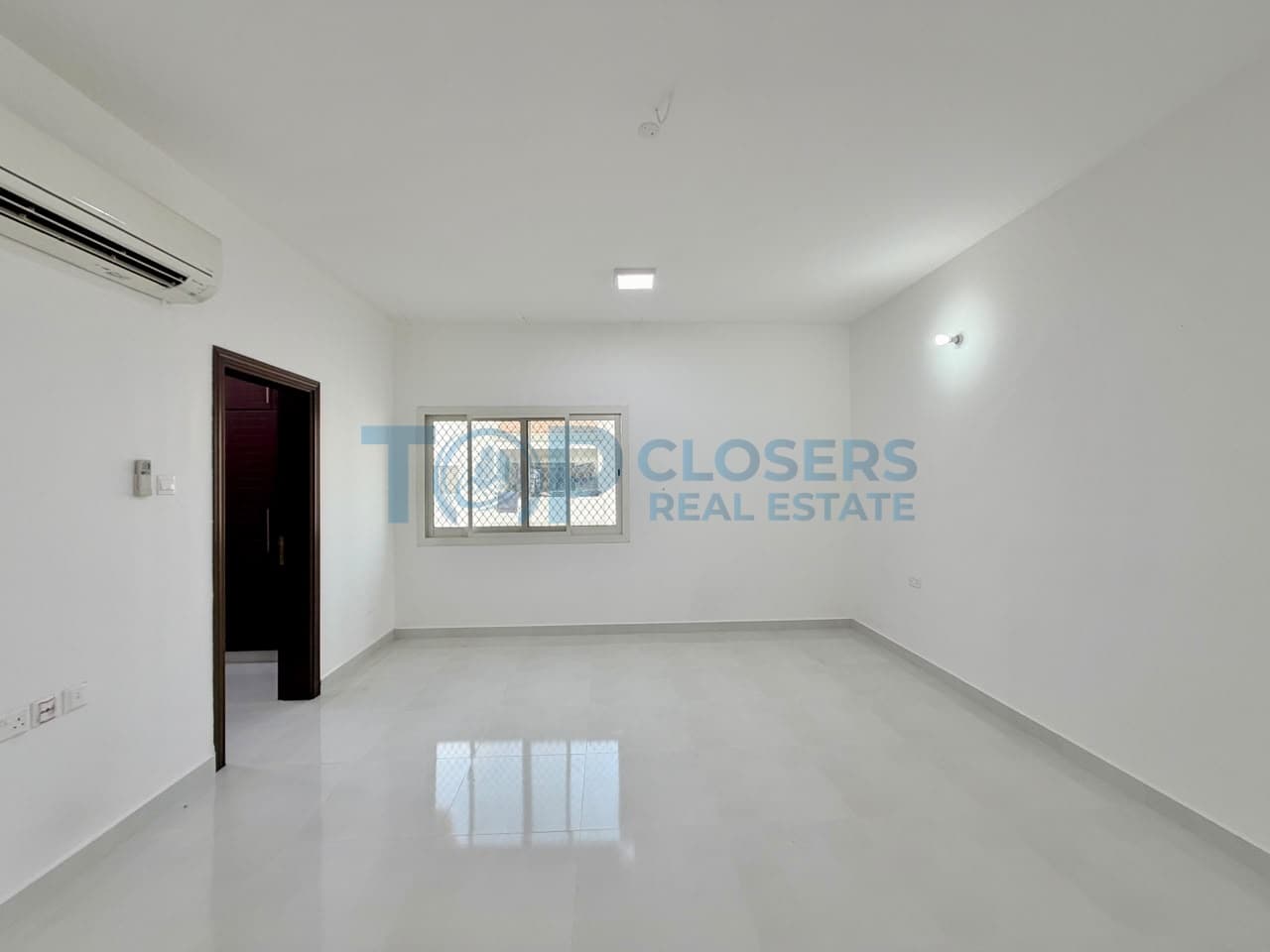 Fully Renovated 3Br On First Floor | Prime Location - Image 4