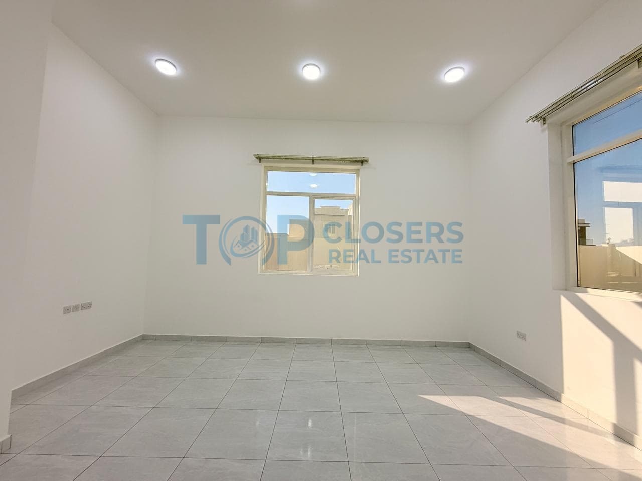 Clean Villa | Near to Mosque | Private Big Yard - Image 4