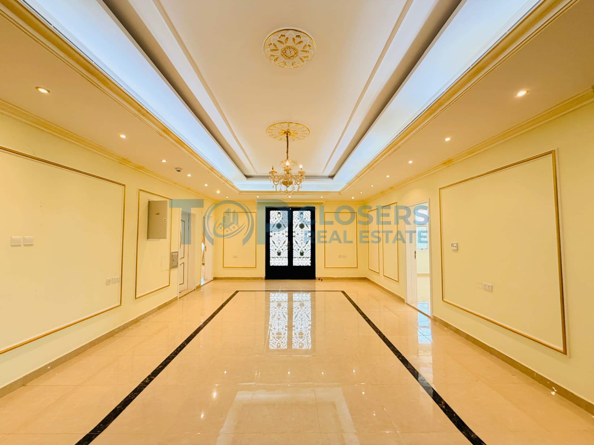 Prime Location | Private Entrance | Balcony | Yard - Image 2