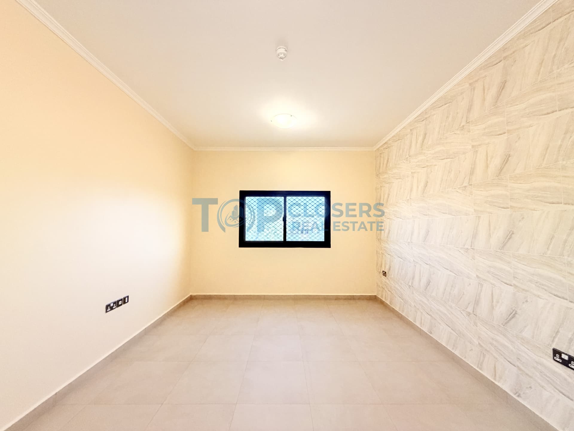 Central Duct AC | 4 Payments | Basement Parking - Image 3