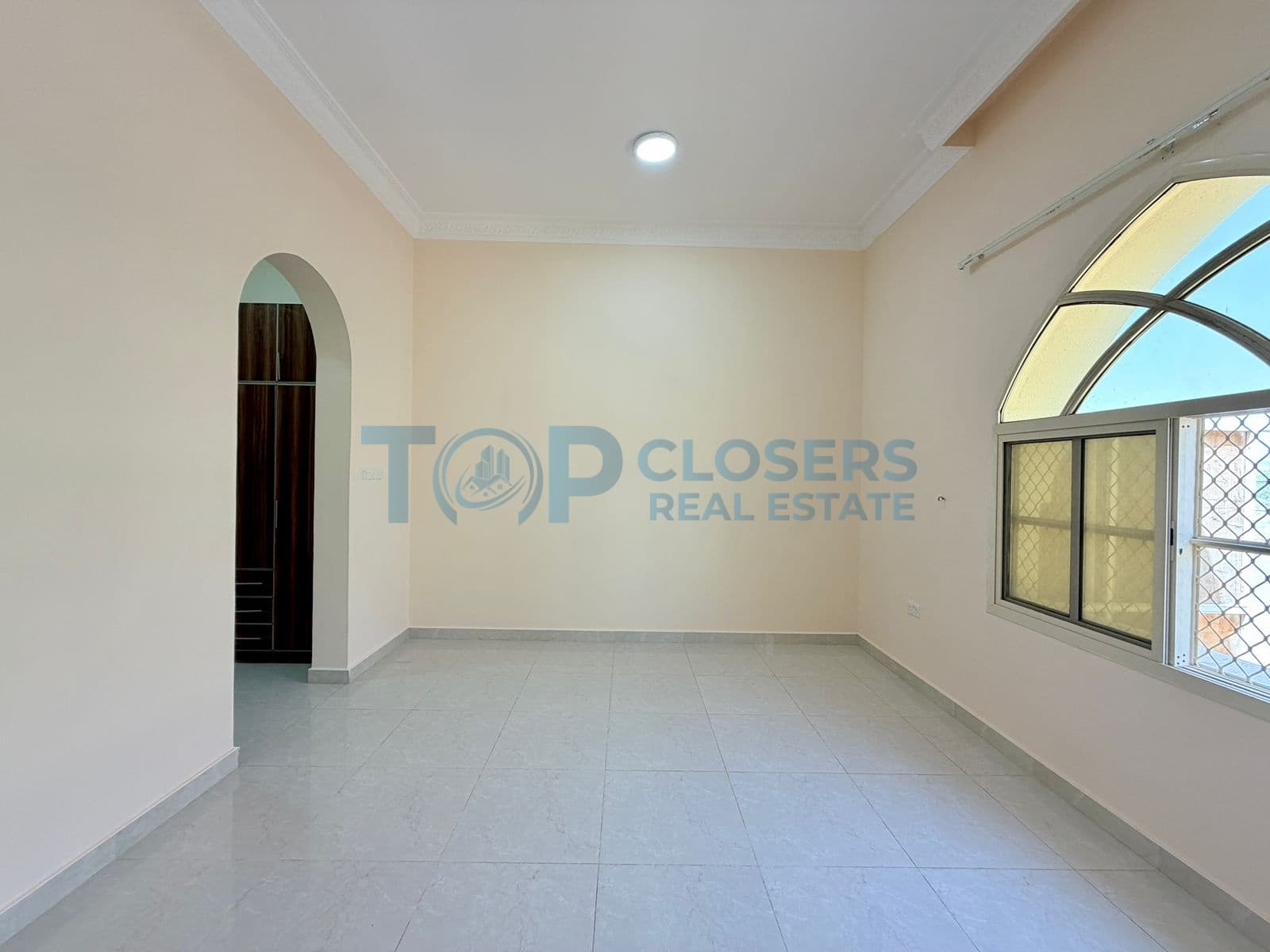 Including Water Electricity | Private Entrance - Image 2
