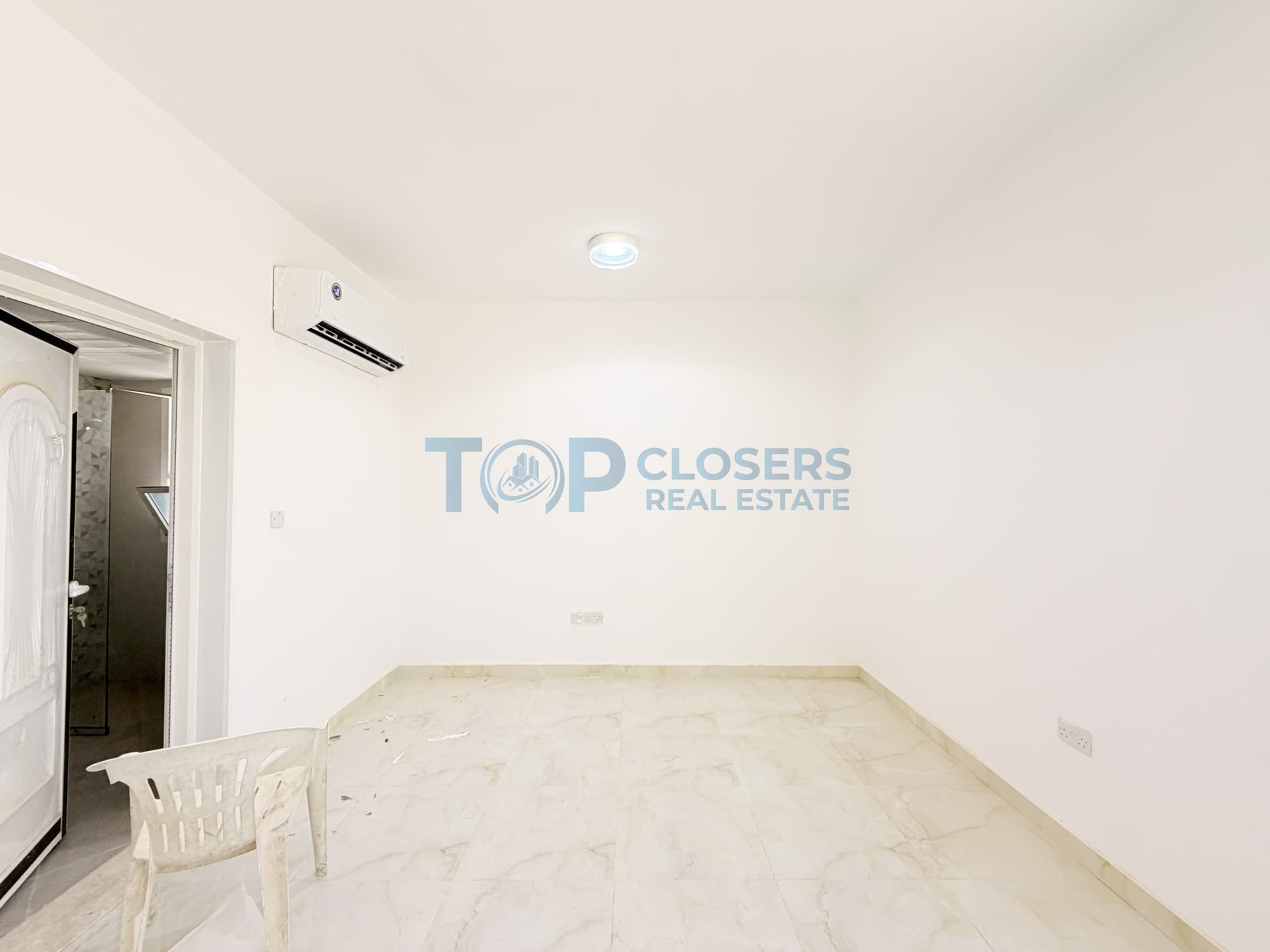 Brand New | 4 Payments | Prime Location | Must See - Image 3